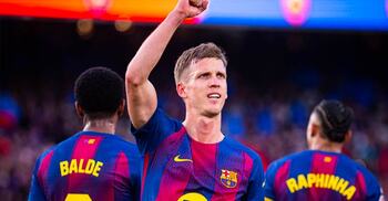 ওলমোর জোড়া গোলে রিয়ালকে হটিয়ে শীর্ষে বার্সেলোনা