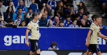 Barcelona rallies past Oviedo 3-1 despite goalkeeper error