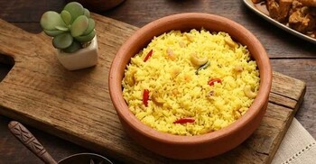 ঘরেই বানিয়ে নিন বাসন্তী পোলাও