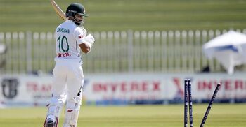 দ্রুত ২ উইকেট হারালো বাংলাদেশ