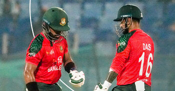 রুদ্ধশ্বাস ম্যাচে শেষ ওভারে জয়, সিরিজে সমতা বাংলাদেশের