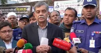 কোনো চাপের কাছে নতিস্বীকার করবে না সরকার: শিক্ষা উপদেষ্টা