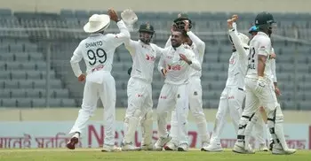 মিরাজের ৫ উইকেটে বাংলাদেশের লিড, ৩৮৬ রানে অলআউট পাকিস্তান