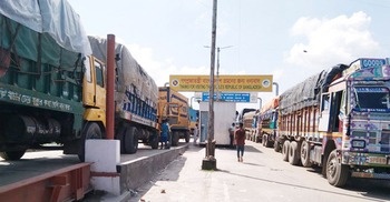 সোমবার বেনাপোল স্থলবন্দরে আমদানি-রপ্তানি বন্ধ