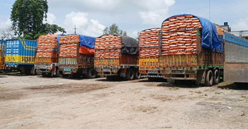 হিলি দিয়ে ৩৮ দিনে এক লাখ ২০ হাজার টন চাল আমদানি