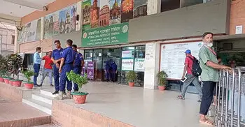 বাংলাদেশ-ভারত সম্পর্কে সংকট: বেনাপোল দিয়ে যাত্রী কমেছে ৮৫ শতাংশ