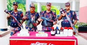 বেনাপোলে ক্রিস্টাল মেথসহ নেশা জাতীয় কেমিক্যাল জব্দ