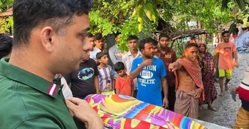 Lightning strikes kill 13, injure 5 across 8 districts