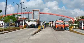 ছয়দিন বন্ধের পর বেনাপোলে আমদানি-রপ্তানি শুরু