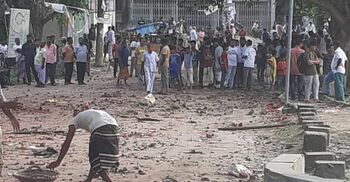 ঘাটের নিয়ন্ত্রণ নিয়ে দ্বন্দ্ব, মসজিদের মাইকে ঘোষণা দিয়ে সংঘর্ষ