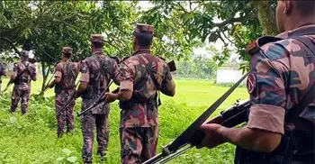 যুদ্ধে তেল সংকটের শঙ্কা, পাচার ঠেকাতে সীমান্তে সতর্ক বিজিবি