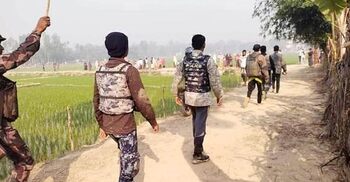 নাফ নদী পেরিয়ে বাংলাদেশে আরও ১৩ বিজিপি সদস্য