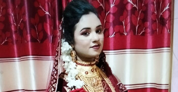 বান্ধবীর সঙ্গে নদীতে ঘুরতে গিয়ে নিখোঁজ আনিকা