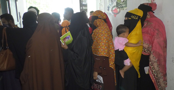 আড়াই লাখ মানুষের সেবায় চিকিৎসক দুজন