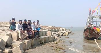 ভোলার মেঘনায় ডাকাত আতঙ্ক, মুক্তিপণ-হামলার ভয়ে নদী ছাড়ছেন জেলেরা