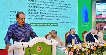 শিক্ষকের মর্যাদা দিতে হলে কথায় চিড়া ভিজবে না, বেতনও বাড়াতে হবে