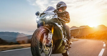 ১৬৪ বছর আগে আবিষ্কার হয় মোটরবাইক