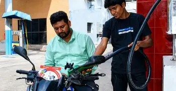 জ্বালানি সংকট: বাইকের তেলের খরচ কমাবেন যেভাবে