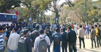 হাইকোর্টের রিটের বিরুদ্ধে শাবিপ্রবি শিক্ষার্থীদের বিক্ষোভ মিছিল