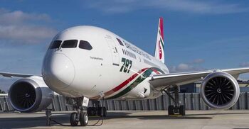 দুবাইয়ে বিমানের ফ্লাইটে যান্ত্রিক ত্রুটি, আটকা পড়েছেন ১৭৮ যাত্রী