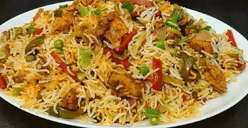বাড়িতেই তৈরি করুন চাইনিজ বিরিয়ানি