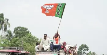 শুভেন্দুর সহকারীকে হত্যার পর এবার বিজেপি কর্মীদের ওপর বোমা হামলা