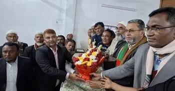 চাঁদপুরে আওয়ামী লীগ ছেড়ে দুই শতাধিক নেতাকর্মীর বিএনপিতে যোগদান