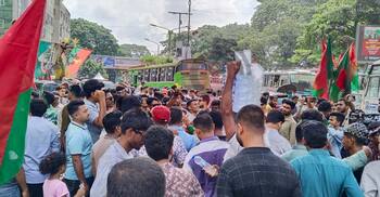 ছাত্রদলের সমাবেশে অংশ নিতে আসছেন নেতাকর্মীরা