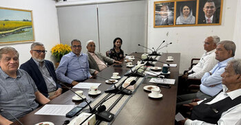 Drug makers meet Mirza Fakhrul