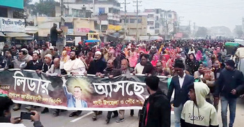 তারেক রহমানের প্রত্যাবর্তন: ঢাকায় ছুটছেন বিএনপির নেতাকর্মীরা