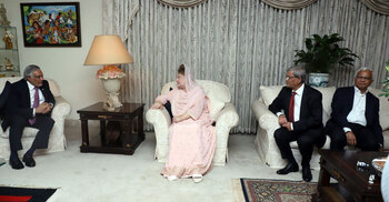 Khaleda and Pak DPM Dar discuss road to normalising bilateral ties