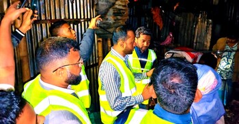 ভাষানটেক বস্তিতে আগুন, ক্ষতিগ্রস্তদের পাশে বিএনপি