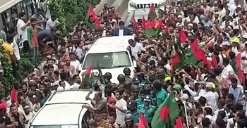 Khaleda reaches Gulshan residence