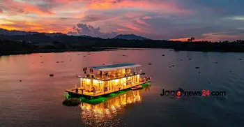 পর্যটকদের পছন্দের শীর্ষে কাপ্তাই হ্রদে ছুটে চলা হাউজবোট