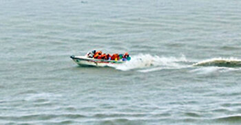 বাংলাদেশের স্পিডবোট লক্ষ্য করে মিয়ানমার সীমান্ত থেকে ফের গুলি