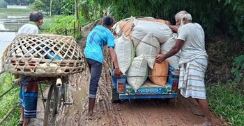 হাজার কিমি রাস্তার বেহাল দশা, ভোগান্তি ৩ লাখ মানুষের