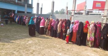 বগুড়ায় দুপুর ২টা পর্যন্ত ভোট পড়েছে ৫৩ শতাংশ