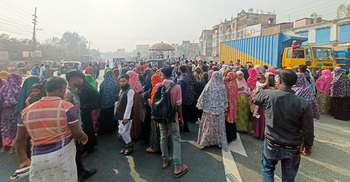 বগুড়ায় মরদেহ নিয়ে মহাসড়ক অবরোধ, এমপির আশ্বাসে প্রত্যাহার