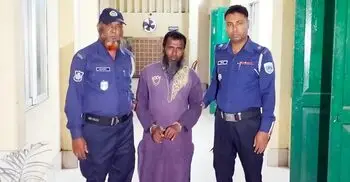 দাঁড়িপাল্লায় ভোট দিলে ভাতা কার্ডের প্রলোভন: প্রতারক গ্রেফতার