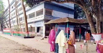 দুপুর ২টা পর্যন্ত ভোট পড়েছে ২৯ শতাংশের বেশি