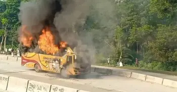 Moving bus catches fire in Bogura