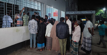 বগুড়ায় মুরগি চুরি নিয়ে বিরোধ, কাঠমিস্ত্রীকে কুপিয়ে হত্যা