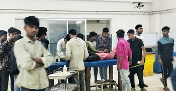 ভৈরবে কুকুরের কামড়ে নারী-শিশুসহ আহত ৪০