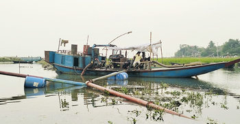 ভৈরবে বালু উত্তোলনের দায়ে ৫০ হাজার টাকা জরিমানা