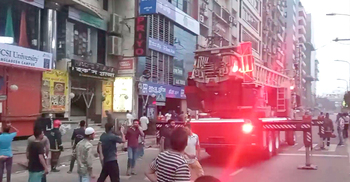 ভোরে বনানীর এআর টাওয়ারে অগ্নিকাণ্ড