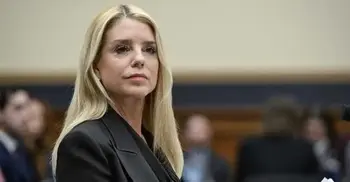 Trump praises Bondi, then removes her as attorney general