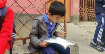 স্কুলে নতুন শিক্ষাবর্ষে পুরোদমে ক্লাস শুরু রোববার