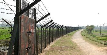 Bangladeshi shot dead by BSF on Chapainawabganj border
