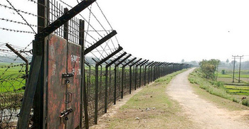 BSF apprehends senior Bangladeshi cop, claim Indian officials
