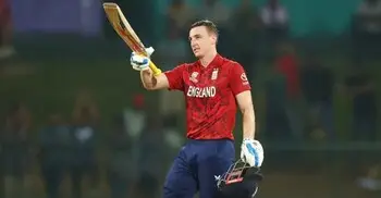 এক সেঞ্চুরিতে রেকর্ডবইয়ে তোলপাড় ব্রুকের, পেছনে ফেললেন সাকিবকেও